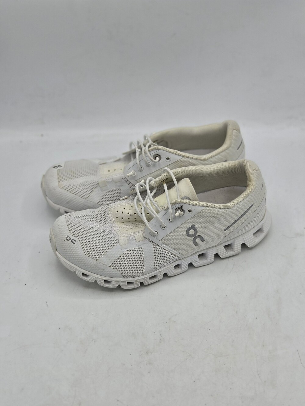 On Running Cloud 5 All White Sneakers Lightweight Running Shoes Womens W5 - Picture 6 of 16